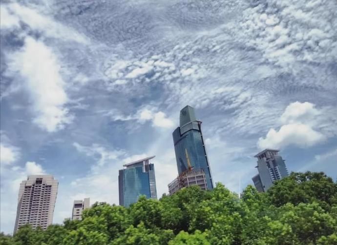 份魔|【探索】今日份魔都的蓝天白云,你心动了吗?