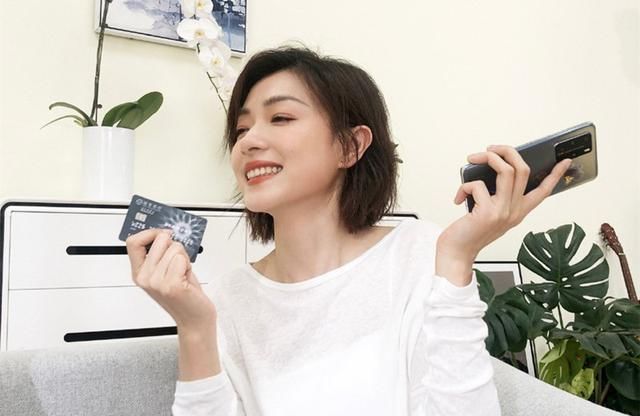  终于|《浪姐》比赛过半！人气三巨头出现，郑希怡终于不再“意难平”