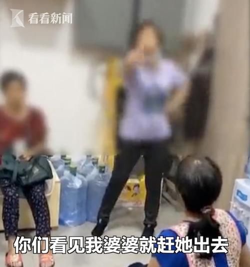 猪肉|一位老人因偷猪肉，脖子上被挂牌在超市门口示众，店家：第三次了