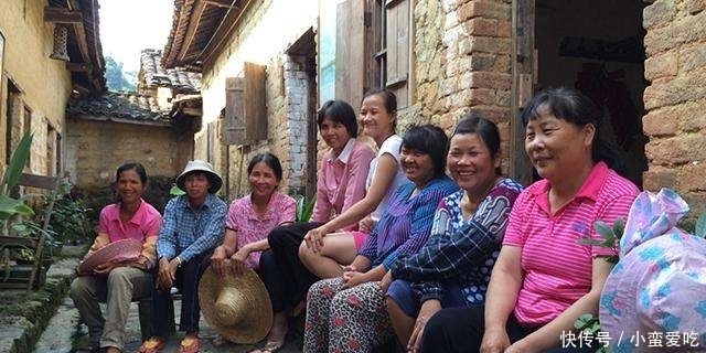 补血|脸色越来越黄?女人不想变老要养肝,三种食物补血排肝毒