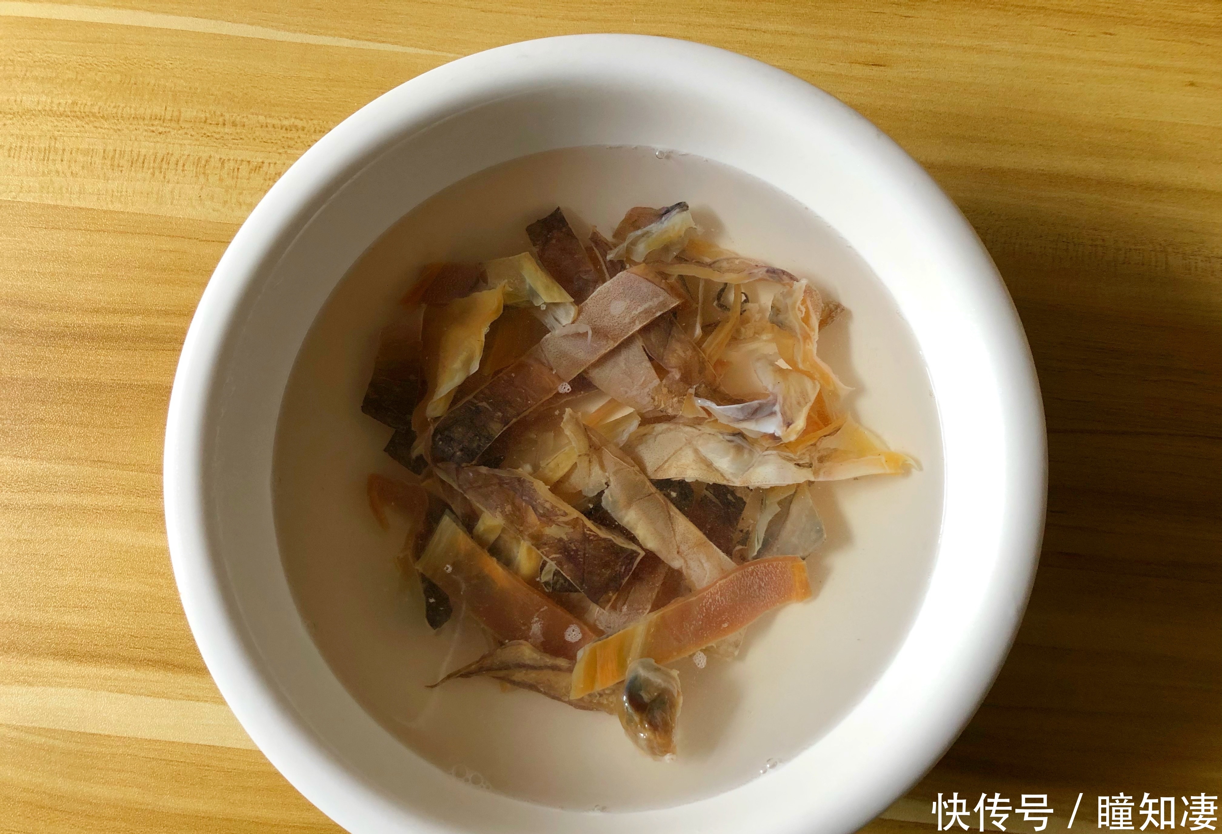 下饭|这食材,我每次遇到必买,一斤30元,简单一做,鲜香美味又下饭