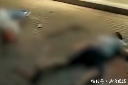 男性|男子当街杀死前妻男性朋友，随后刺伤前妻又自杀身亡，血流成河