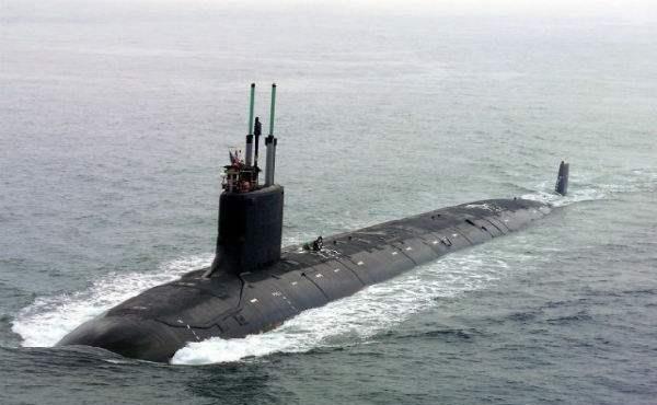 军舰|2500吨潜艇被200艘美军舰包围,舰长升起国旗上浮,回国后直接坐牢