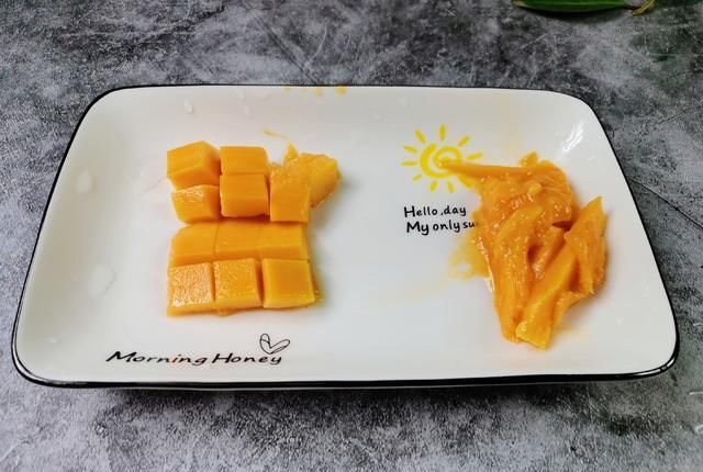 水果|1个紫薯半盒奶,搭配水果做成粥,简单又方便,营养又健康