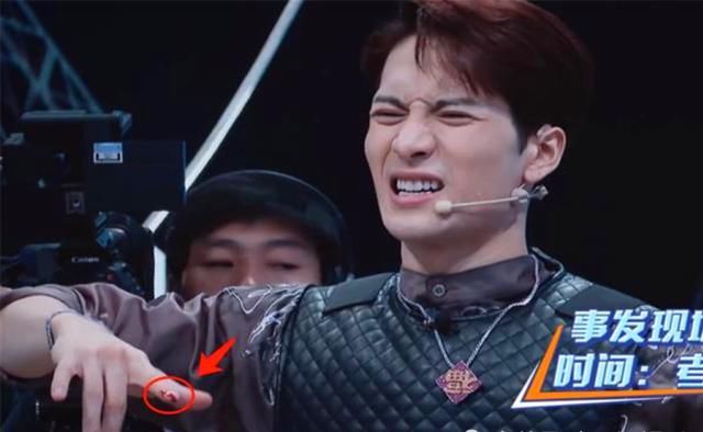  熬夜|《街舞3》意外频出，四位队长熬夜录制出状况，如此高压让人心疼！