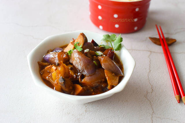 不用|发现茄子新搭配,不用油炸做法简单,小朋友都要多吃一碗米饭