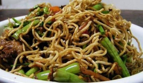 锅里面|河南人蒸的面条很好吃,因为大多数人都不知道额外的步骤