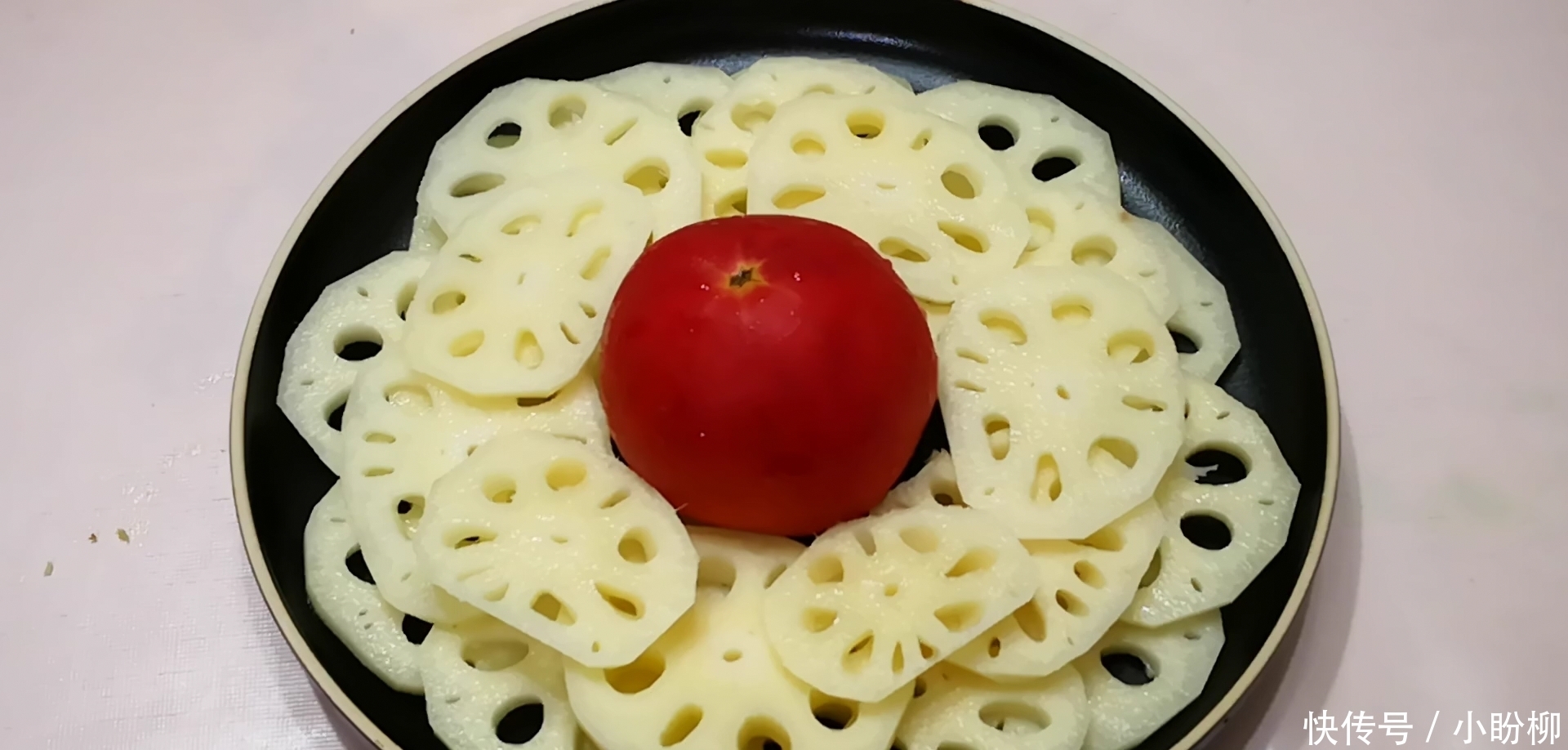 区分|买莲藕时,注意区分七孔和九孔莲藕,口味天差地别,买错遭埋怨