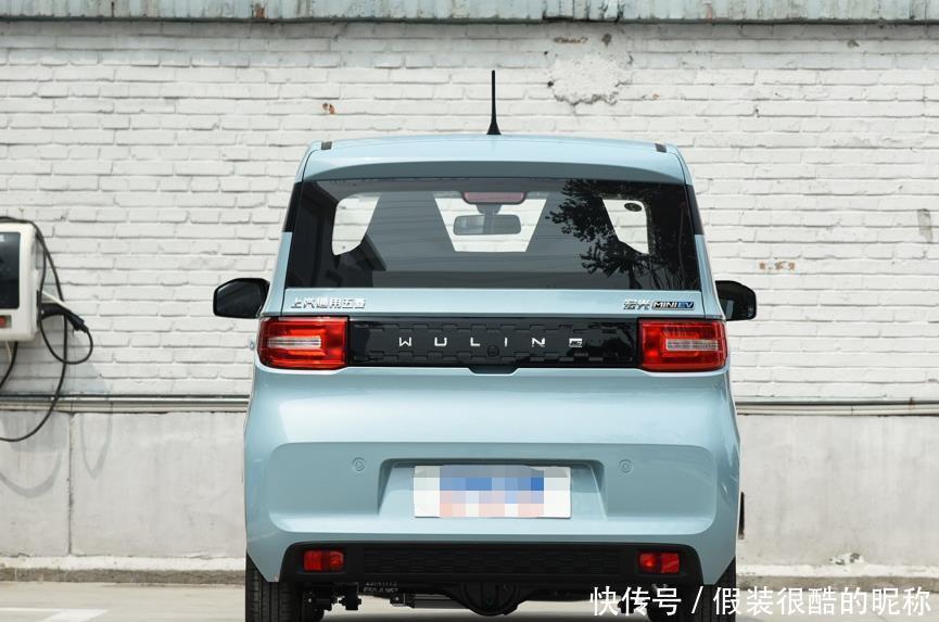 人民|这台五菱“人民的汽车”,承包了我1个星期的笑点,就这也能叫车