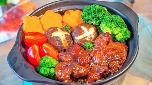  至少|最受欢迎的鸡翅做法，一口嫩滑一口酥香，至少两碗米饭打底，收藏