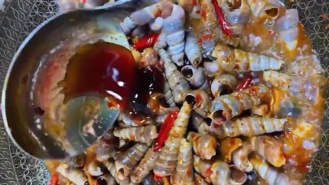 难以|爆炒钉螺，经济实惠不亚于小龙虾，做法简单麻辣咸香，难以抗拒！