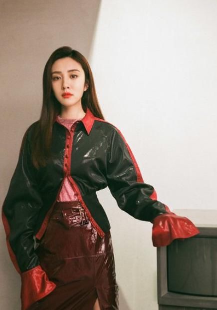 为啥|王晓晨有多美？学生证件照流出后，终于明白为啥男生都爱找她玩了