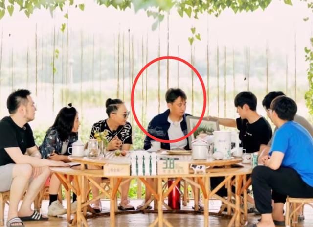  村民|《向往的生活》收官大合照，看清C位，这才是明星的“高情商”