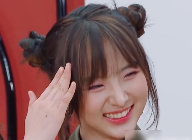  家族|为春游加油家族和nene名字是焦点，张艺凡是强大的