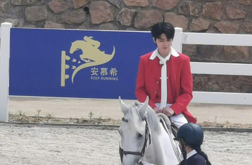  嘉宾|跑男迎来腿最长嘉宾，杨颖蔡徐坤不敢和她同框，看清是谁：打脸了！