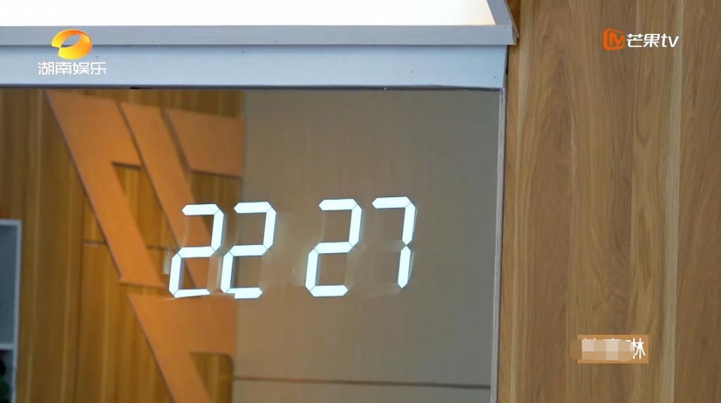  霏霏|《浪姐》三公solo排名曝光，张含韵力压王霏霏孟佳？节目已做铺垫