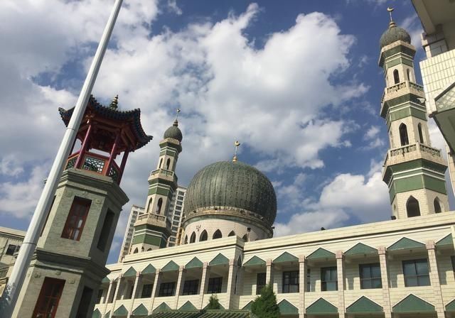  东关清真大寺|7月青海最美的季节，奉上青海湖小环线4天自驾游详细攻略