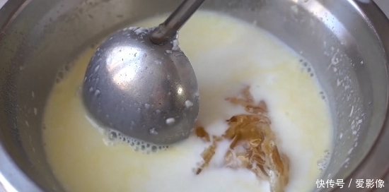 试试|家里有牛奶一定要试试这样做,太有创意了!一口一个比冰激凌好吃