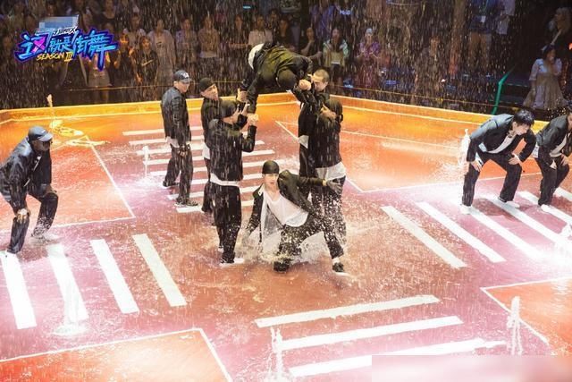  街舞|《街舞3》中炸翻全场的乔治为何会输给肖智斌？王一博给出了答案