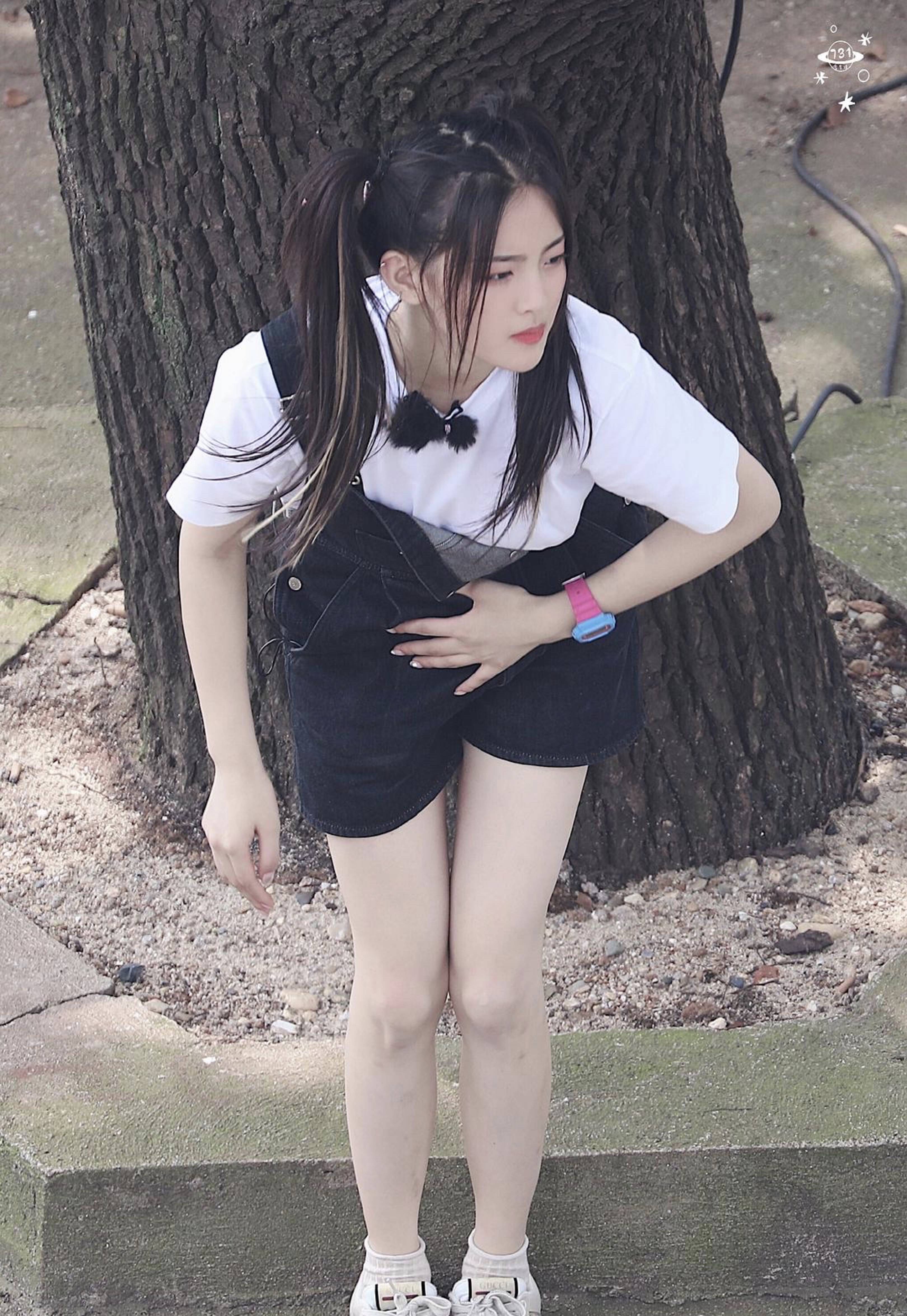  综艺节目|《中餐厅4》录制：杨超越疲惫，赵丽颖腰伤复发，网友直呼太心疼