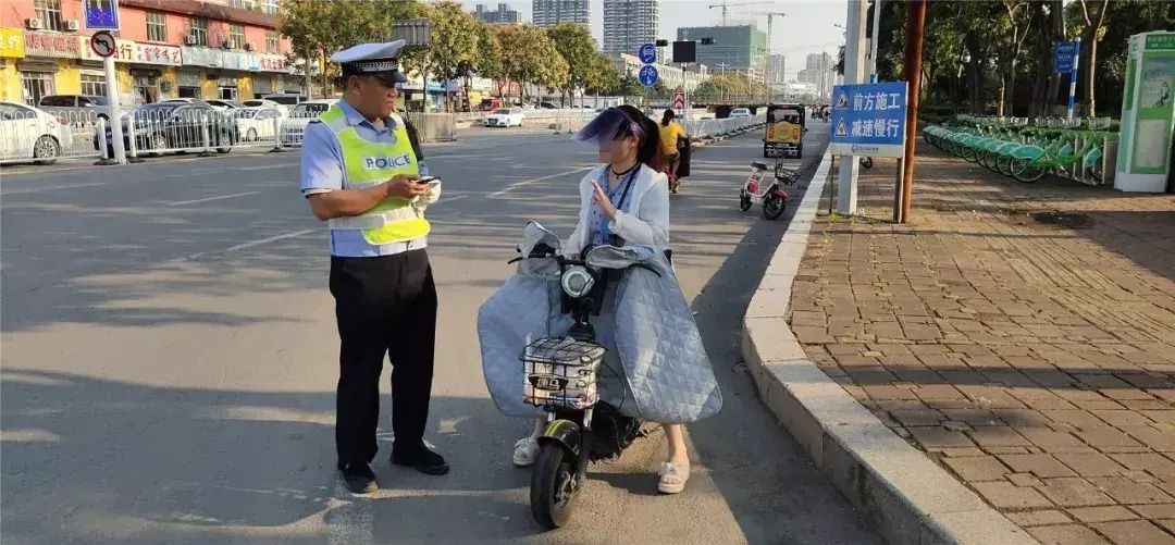 罚款|注意！非机动车驾驶人不按交通信号灯指示通行的，处以20元罚款