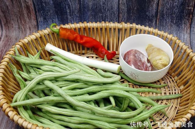 蔬菜焯水|炒菜前这几种蔬菜要焯水,为了家人健康,不要省略这一步