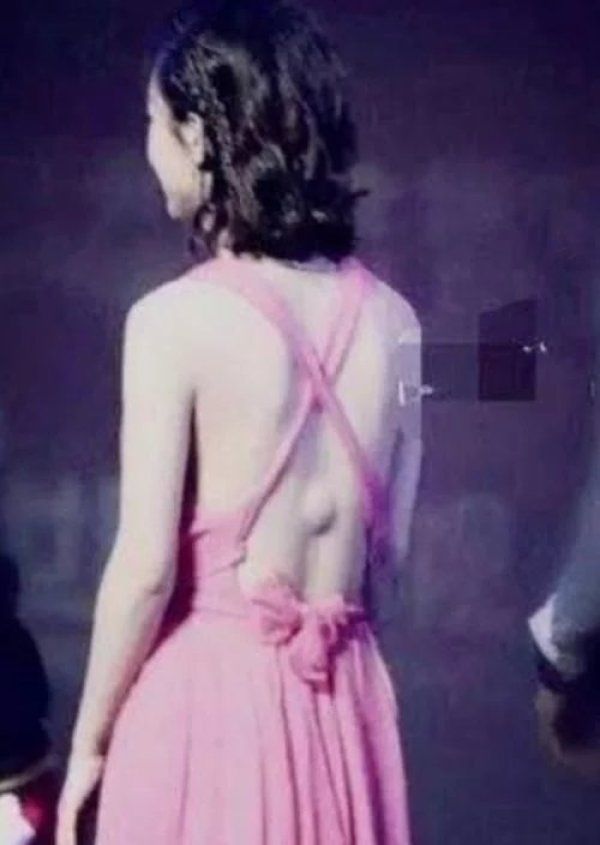 综艺|赵丽颖综艺中情绪崩溃倒床痛哭,大喊:自己的事情都想不明白