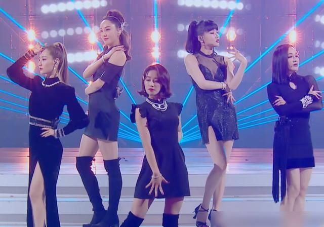  姐姐|《姐姐》为了制造新鲜感，一路改赛制，光选歌就漏洞百出