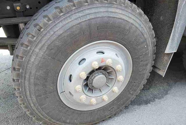 不错|取代豪沃-7,曼技术更可靠驾驶室舒适性也不错,豪沃TX工程车会火吗