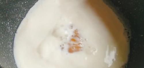  牛奶|芒果牛奶千层糕，自己做香甜又爽滑，比果冻还Q弹，平时孩子爱吃