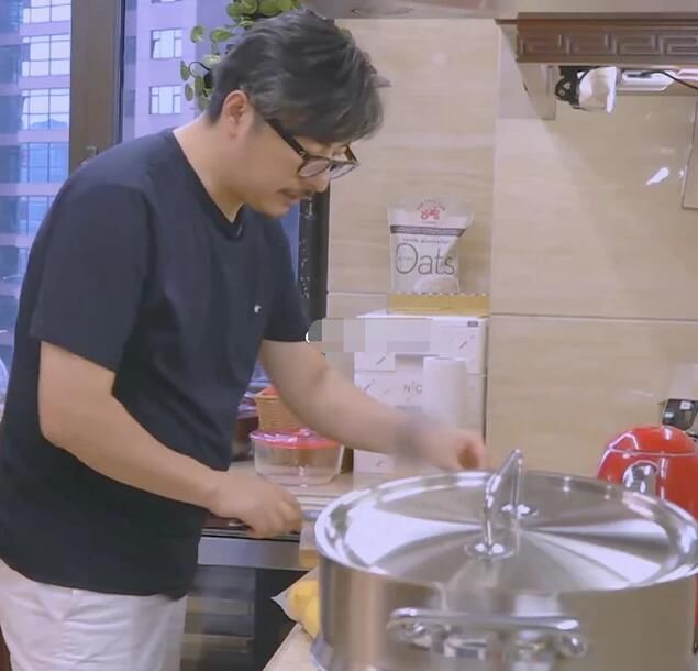  跑不动|被身材牵绊的“跑不动也跑不掉”的李湘王岳伦，为录节目置办豪宅