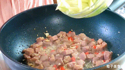  夏天|教你做芦笋炒牛排肉，好吃下饭的家常菜，新手一学就会，适合夏天