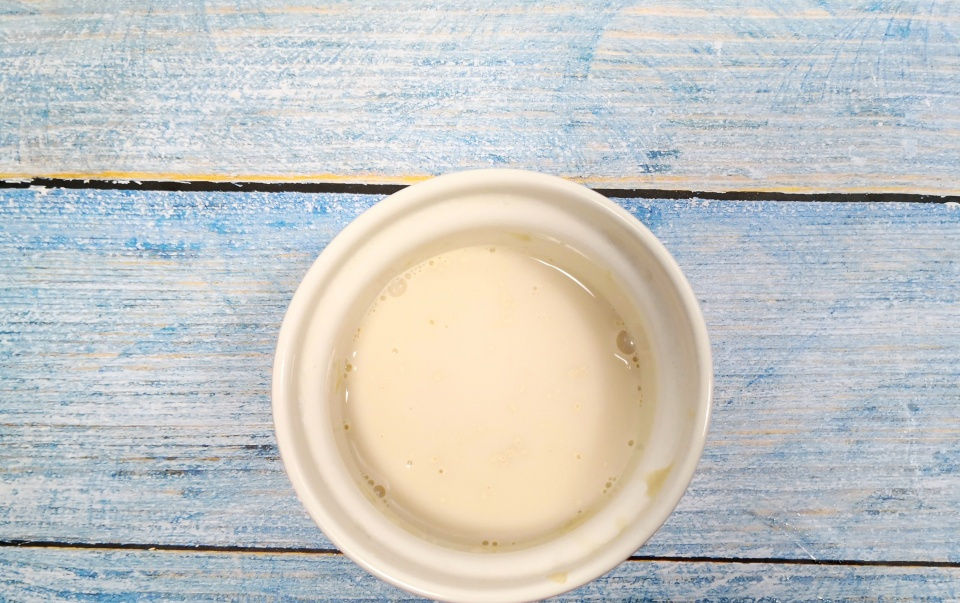  简单|自制暄软可口的大米发糕，手不沾面、简单省事，婆婆就爱这个味！