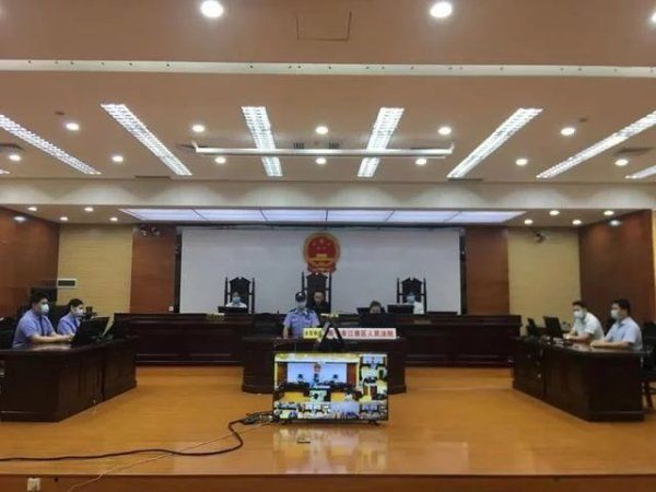 虚假|当街拦婚车还大闹婚宴……广西一“套路贷”团伙成员分别获刑3年至17年