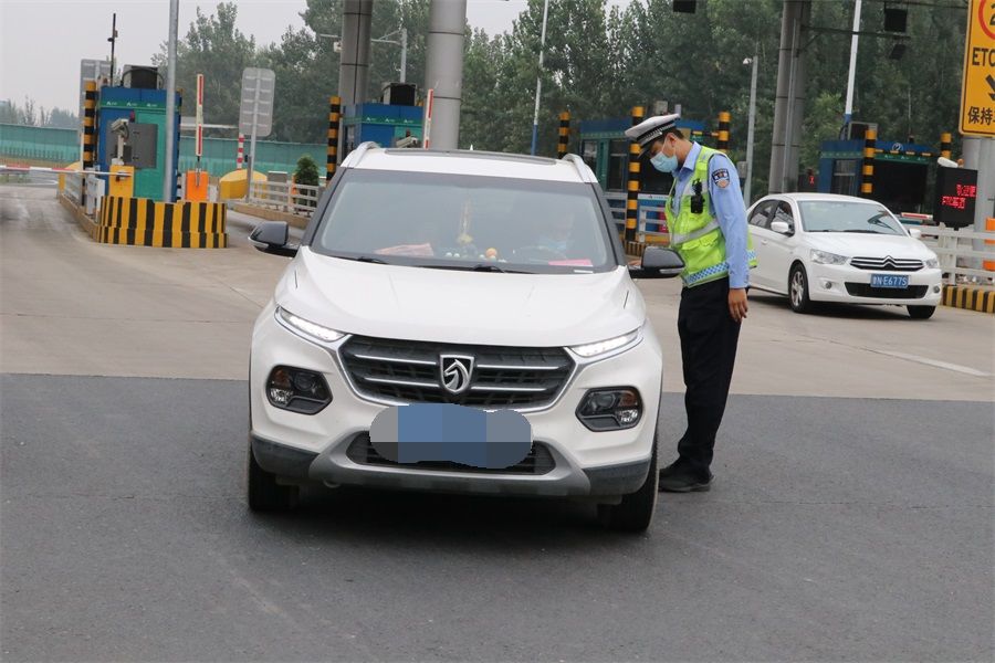 临清|护航双节 聊城高速交警临清大队严查交通违法不放松