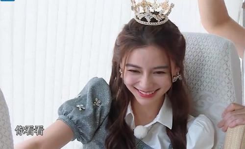  造型|杨颖的新手机壳的造型火了，仔细看很符合她“女汉子”的人设