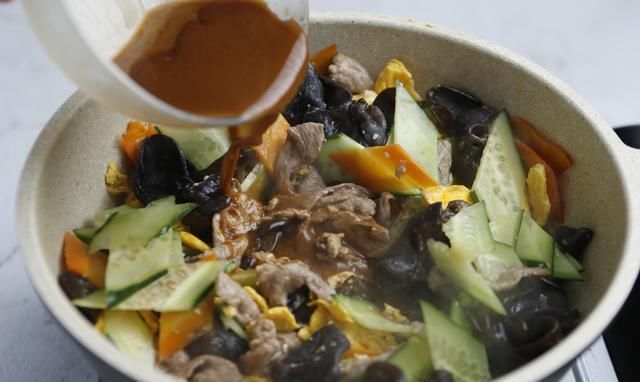 传统|这菜是传统名菜，荤素搭配，营养丰富，孩子超爱吃