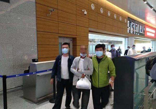 驾驶|因涉嫌危险驾驶异地落网 警方将男子从广东押解回吉林