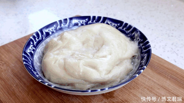 甜点|广式甜点“芒果糯米糍”,比雪媚娘制作简单,奶香浓郁,软糯拉丝