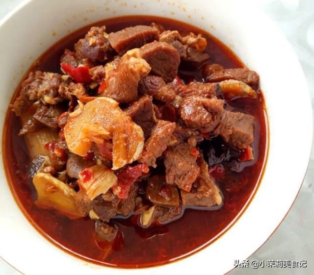 入味|炖牛肉时，最忌先焯水，教您一招，牛肉软烂又入味，不腥也不柴