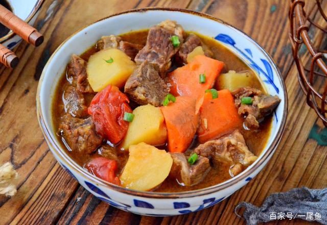 营养|秋天遇到这肉别手软,营养极高,炖一锅好吃到汤汁都不剩,太香了