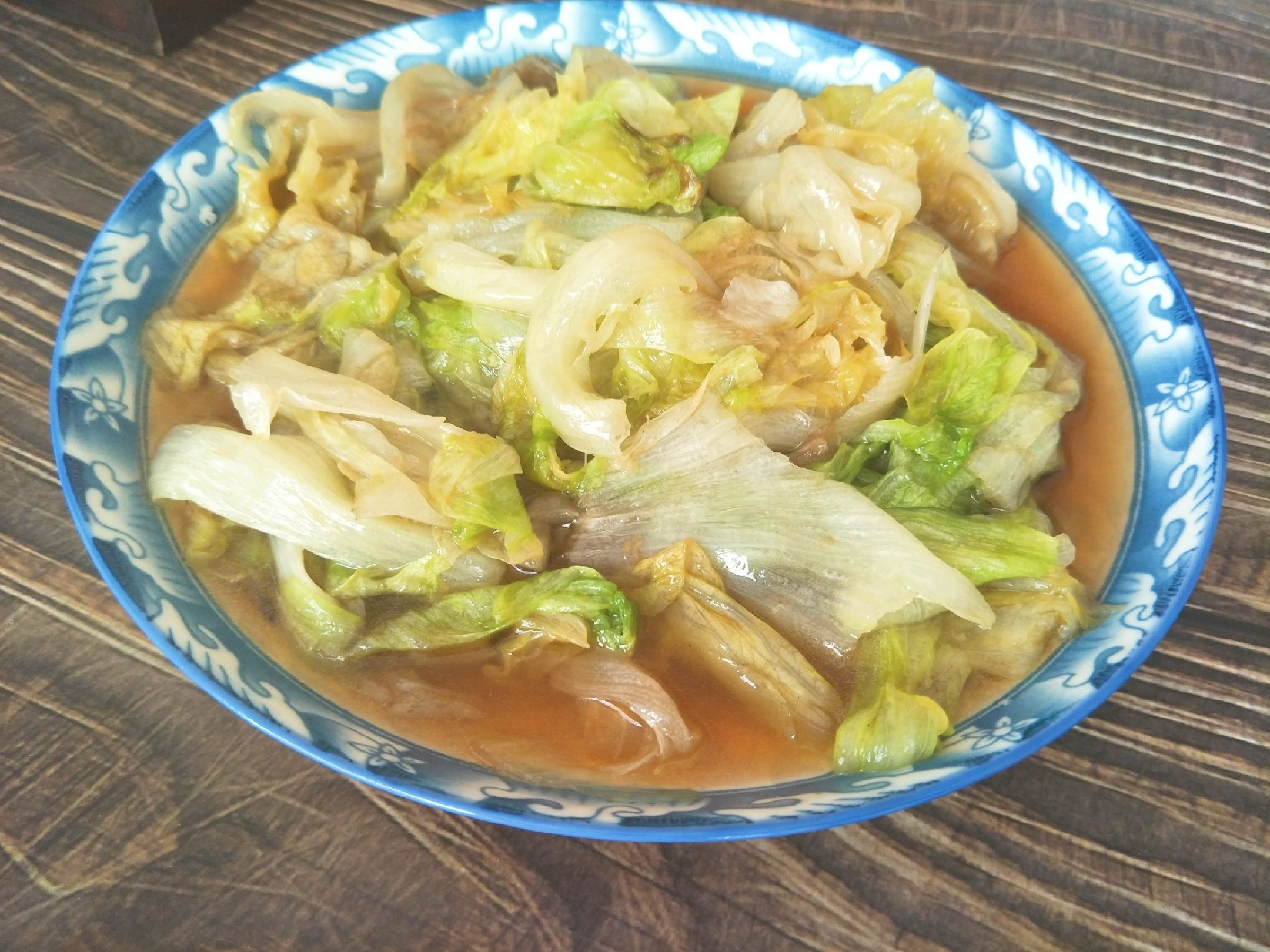 生菜球|生菜只知道凉拌？教你简单做法，生菜又脆又绿，2分钟出锅