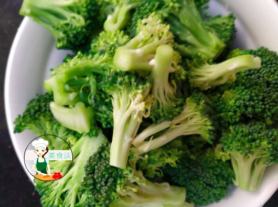 含有丰富|炒牛肉时,直接下锅大错特错了,厨师长教你3招,牛肉嫩滑不塞牙