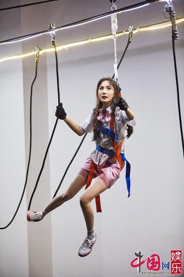  麒麟|《密逃2》邓伦黄明昊遇高空挑战 杨幂郭麒麟扬言退出