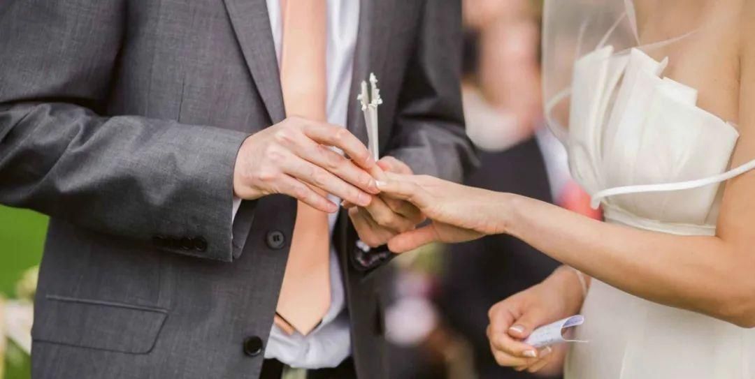 围观|围观丨你品,这样婚礼为哪般