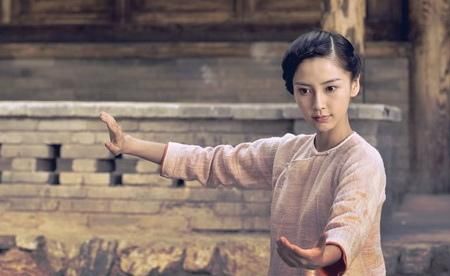 演技|演技获章子怡力挺？曾因瞪眼抠图被骂成过街老鼠的baby，离开黄晓明后逆袭了？