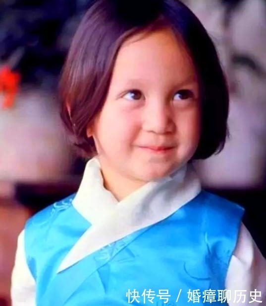  锡金国王|被印度吞并前的锡金王国：王后很漂亮，图9国王被迫签署亡国协议