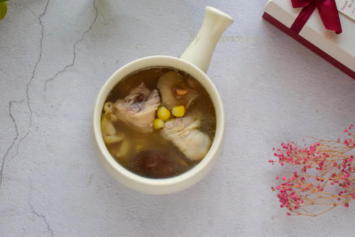 香菇|白露前后,爱用这几种材料炖汤,清甜可口不上火,不加调料都很鲜