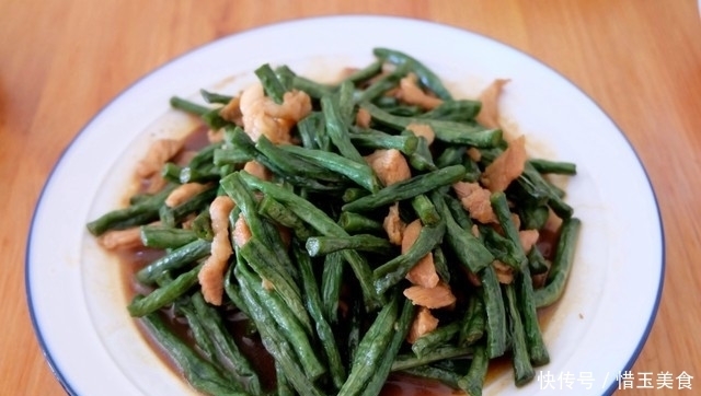 午饭|晒晒今天的午饭，30元做4道家常菜，清淡可口，比大鱼大肉受欢迎