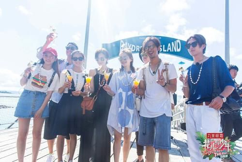  综艺|姐姐综艺引起争议，玩梗杨洋，郑爽粉丝又开嘴炮